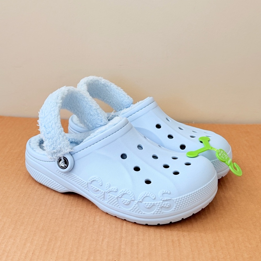 CROCS Baya Faux Fur Lined Clogs Women’s Size 9 | Men’s Size 7 | Mineral Blue